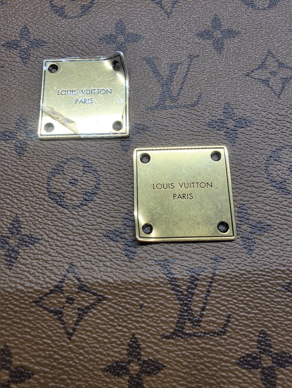 Louis Vuitton Gold Square Logo Plates X2